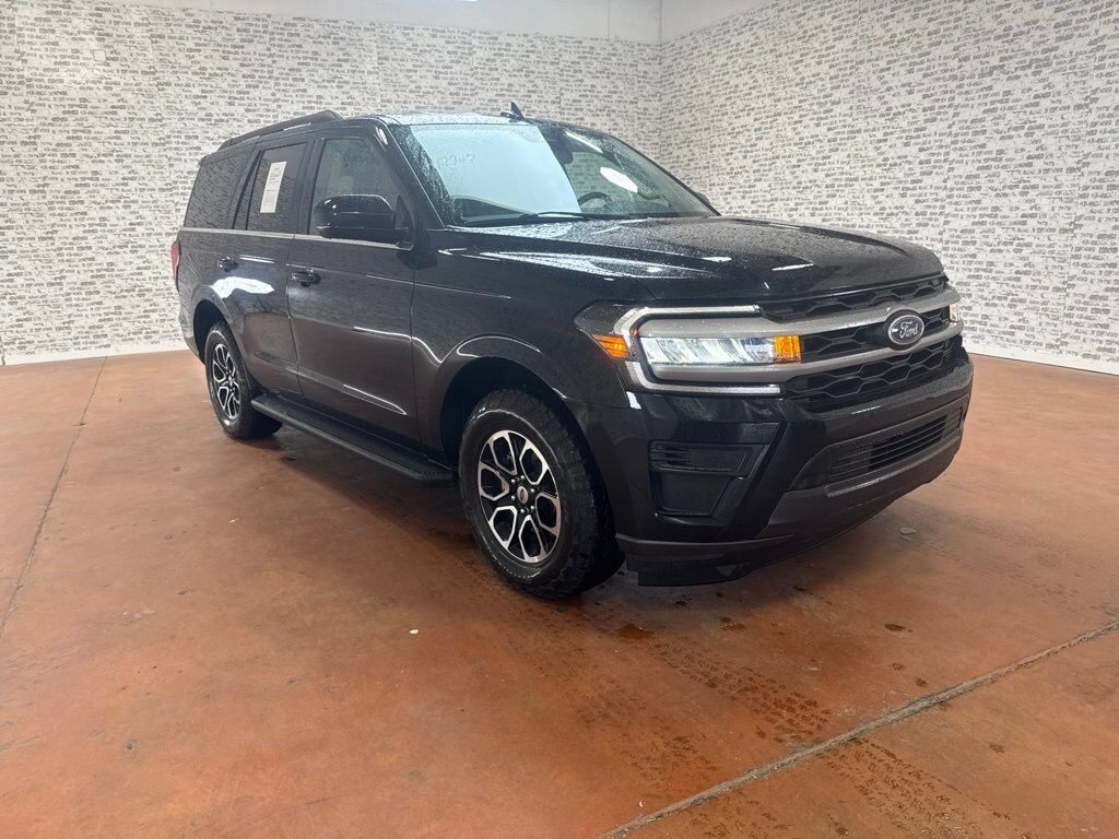2022 FORD Expedition