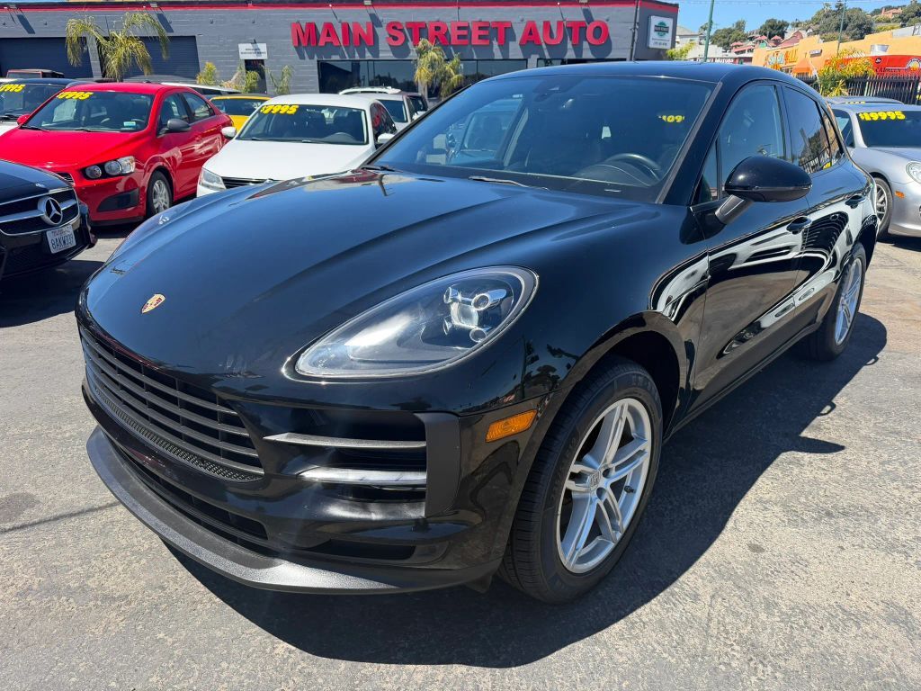 2019 PORSCHE Macan