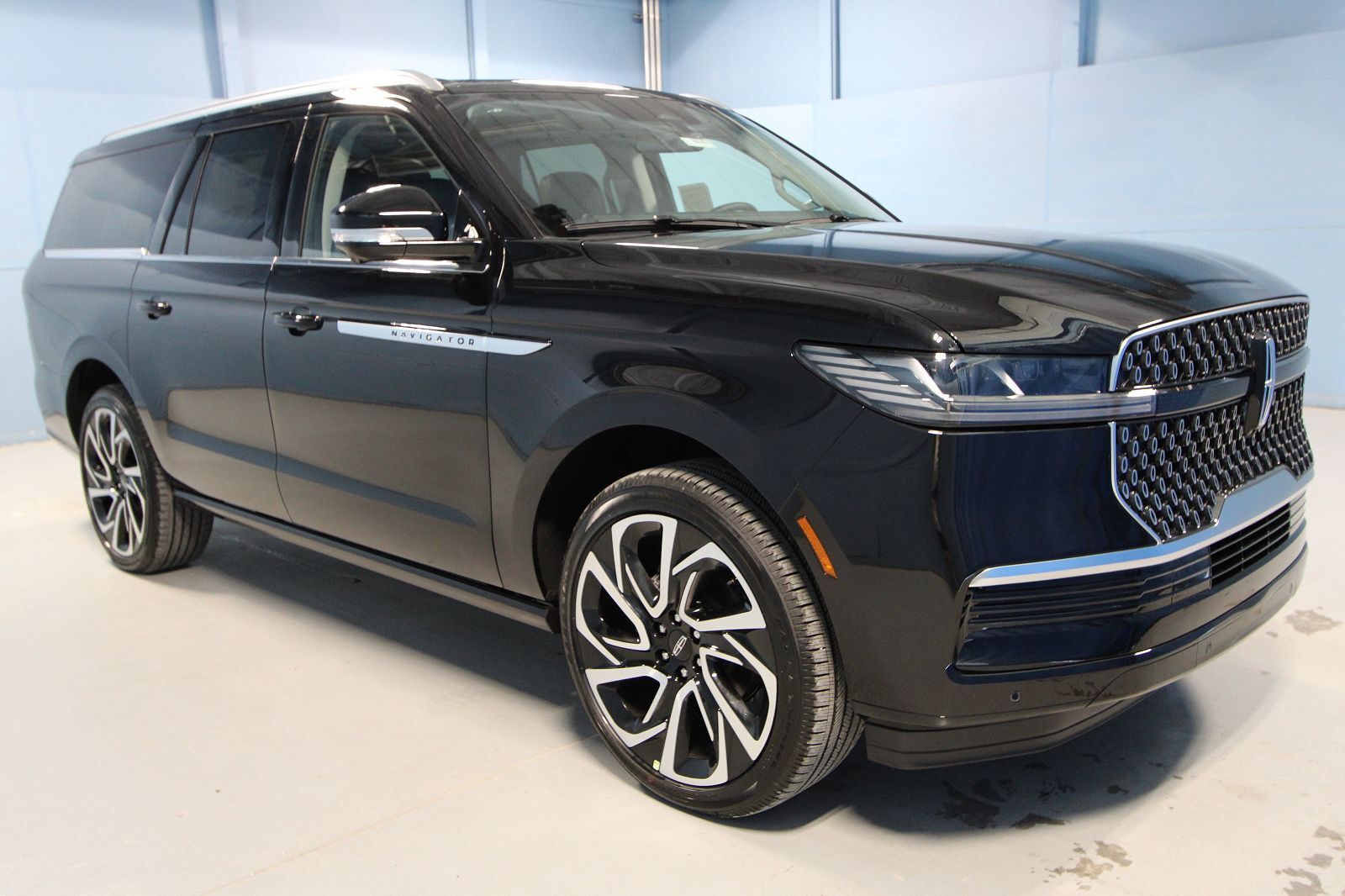 2027 LINCOLN Navigator L