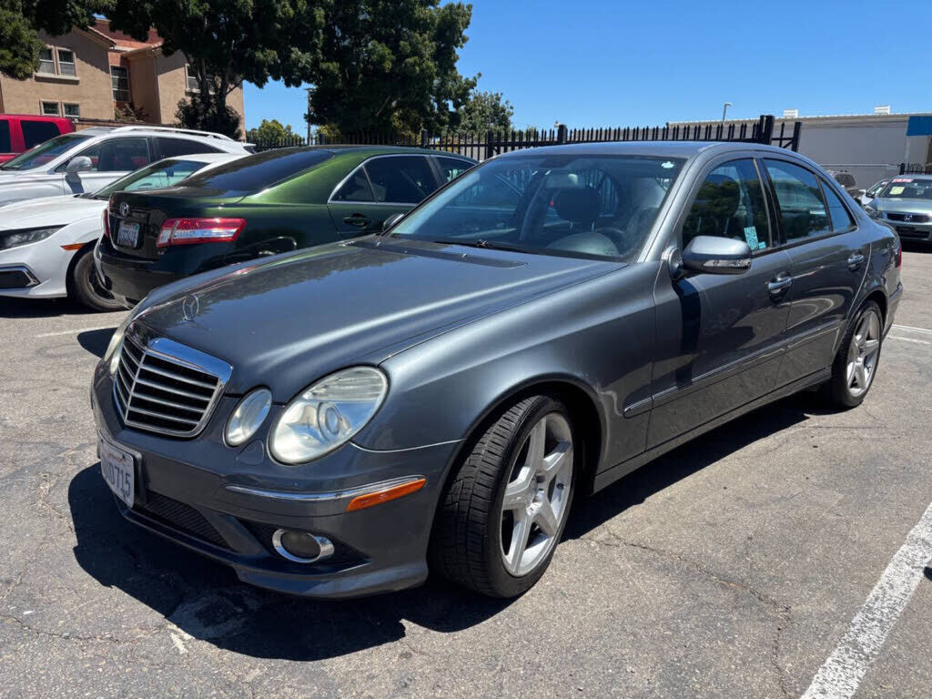 2009 MERCEDES-BENZ E-Class