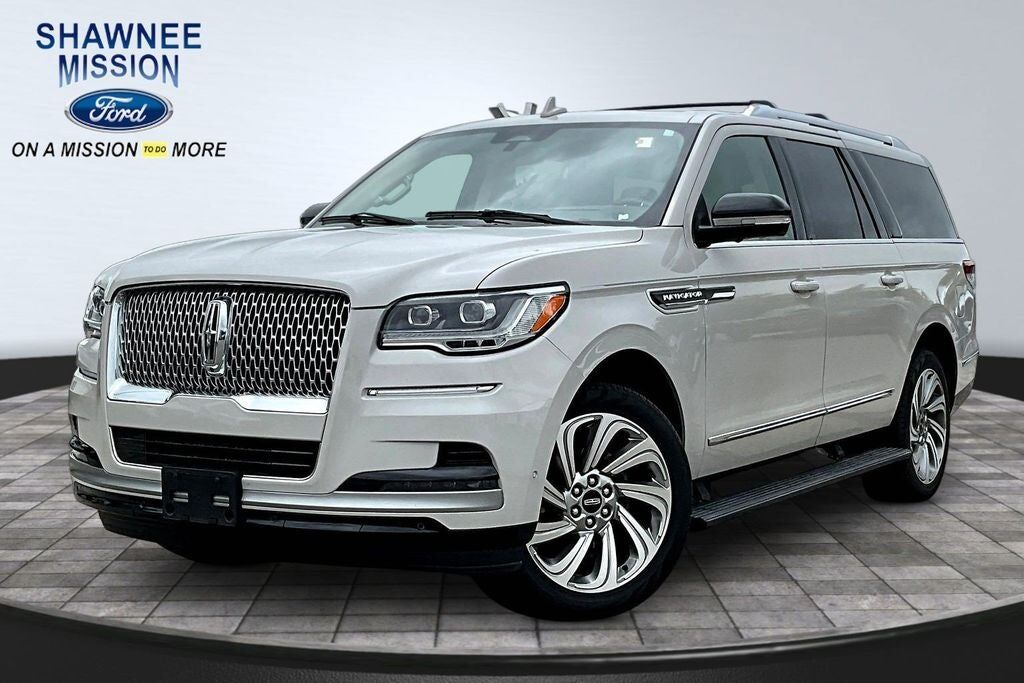 2023 LINCOLN Navigator L