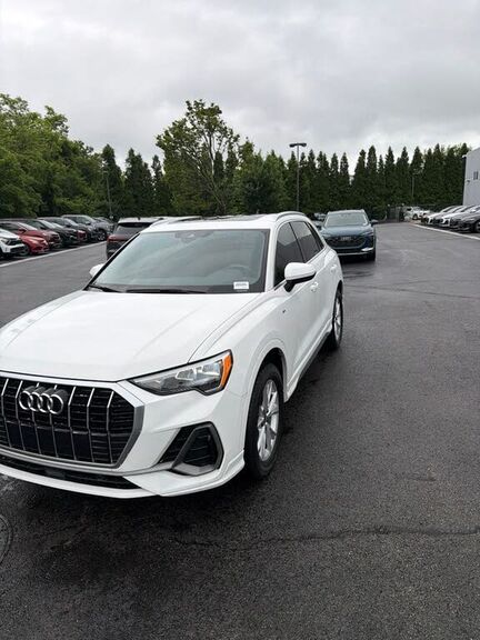 2021 Audi Q3