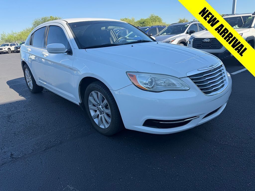 2013 CHRYSLER 200