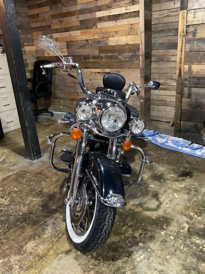 2007 HARLEY DAVIDSON FLHRC / Road King Classic