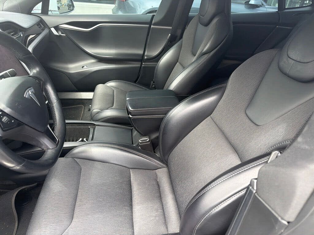 2018 TESLA Model S