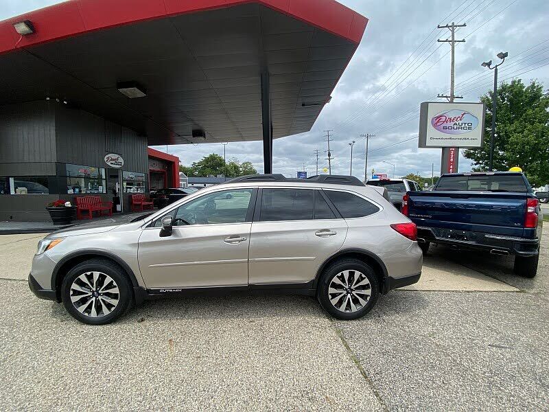 2015 SUBARU Outback