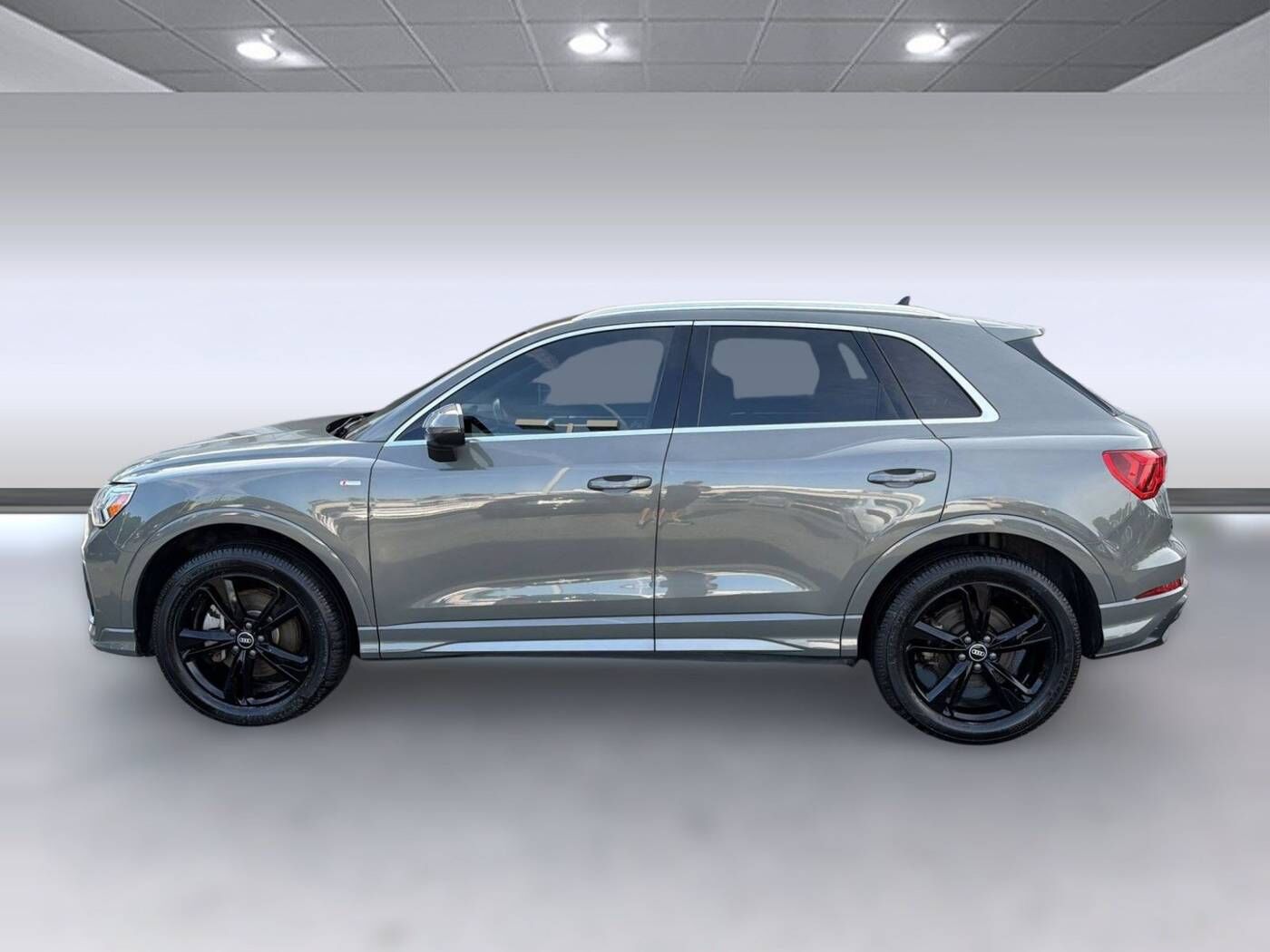 2022 Audi Q3