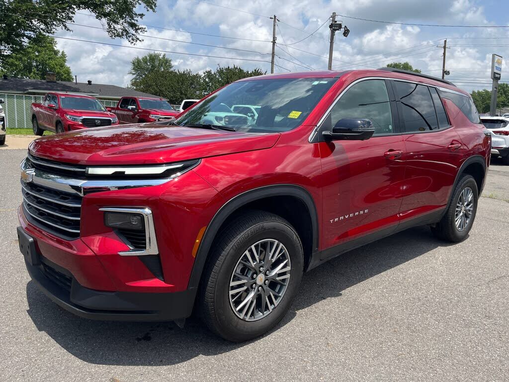 2024 CHEVROLET Traverse