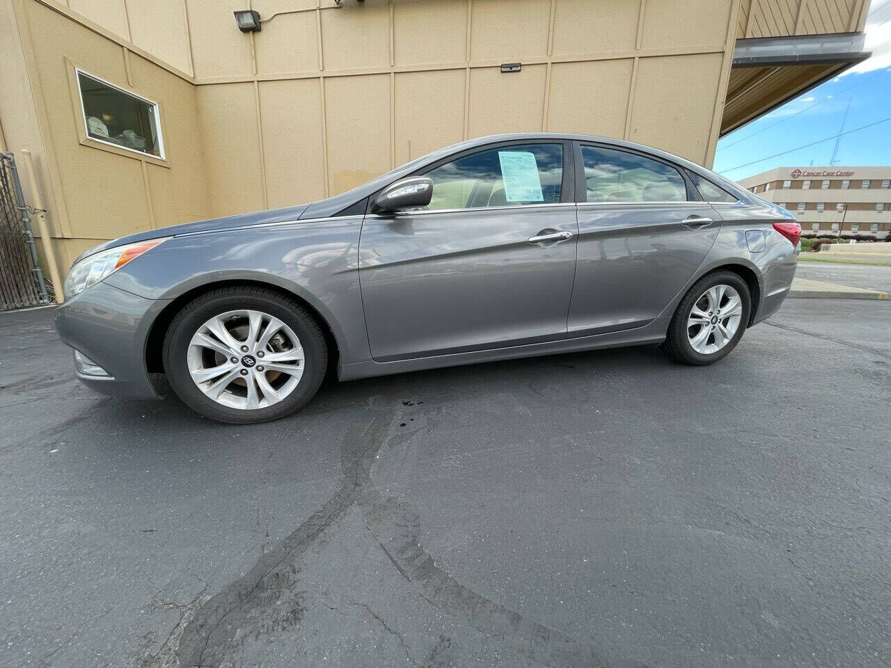 2011 HYUNDAI Sonata