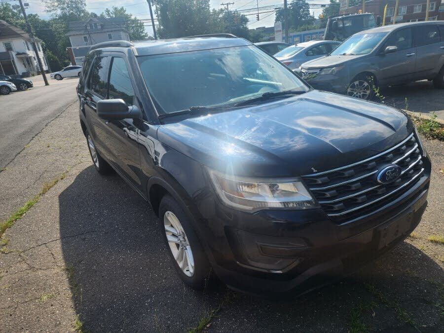 2017 FORD Explorer