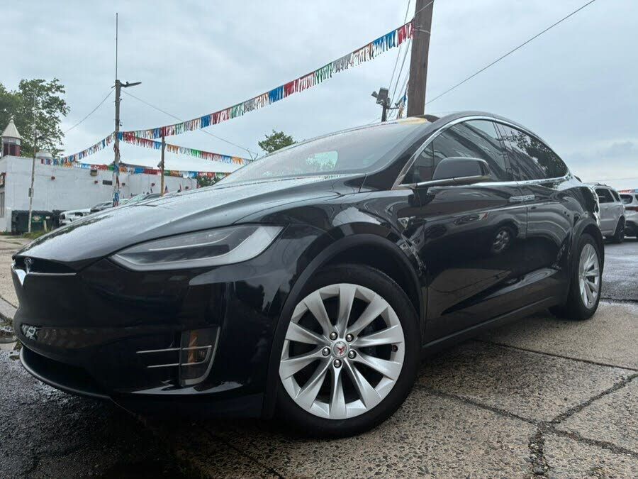 2018 TESLA Model X