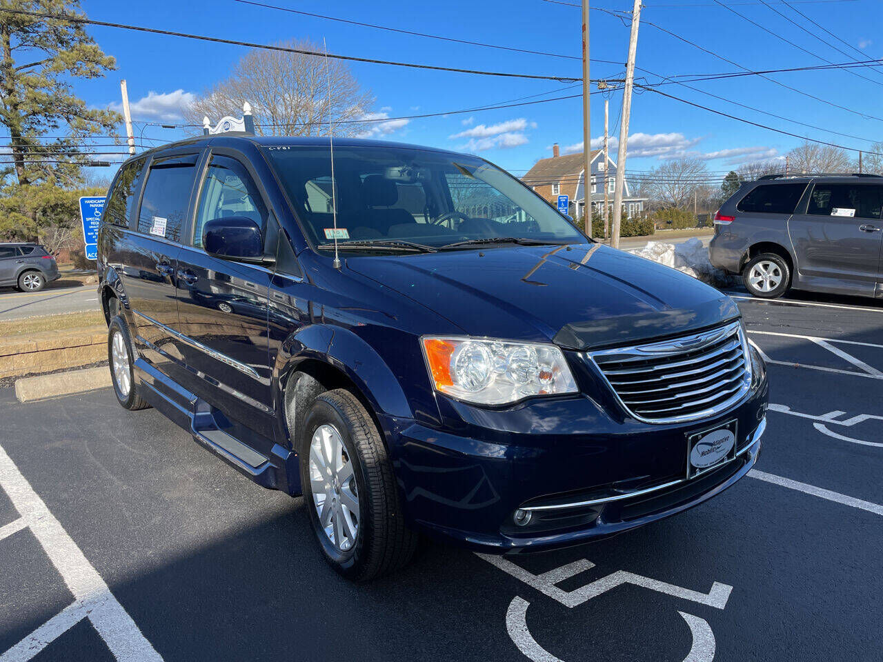 2015 CHRYSLER Town and Country
