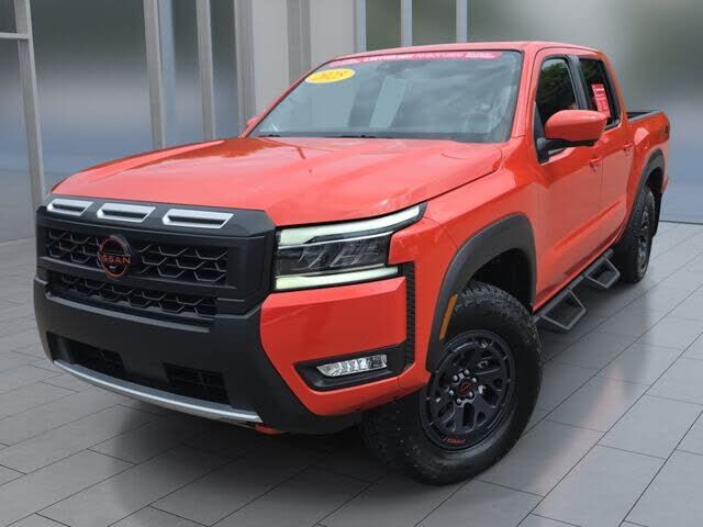 2025 NISSAN Frontier