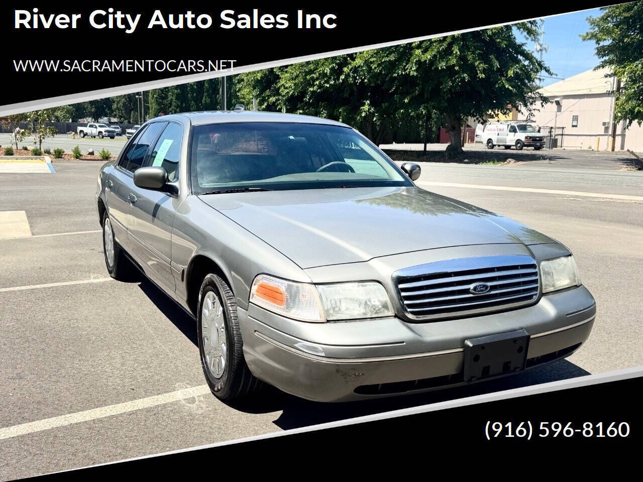 2000 FORD Crown Victoria