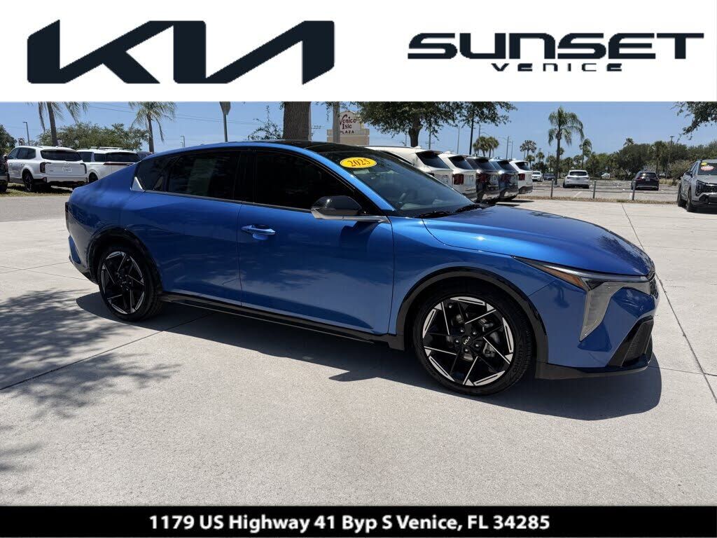 2025 KIA K4