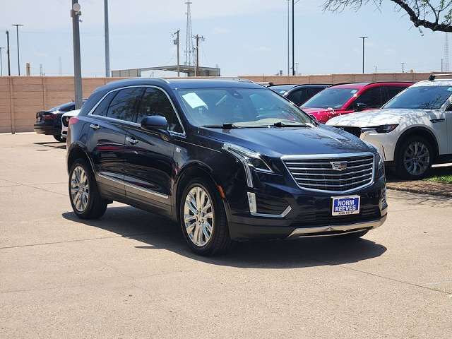 2017 CADILLAC XT5