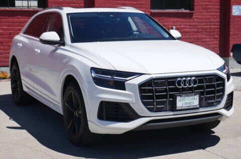 2022 AUDI Q8