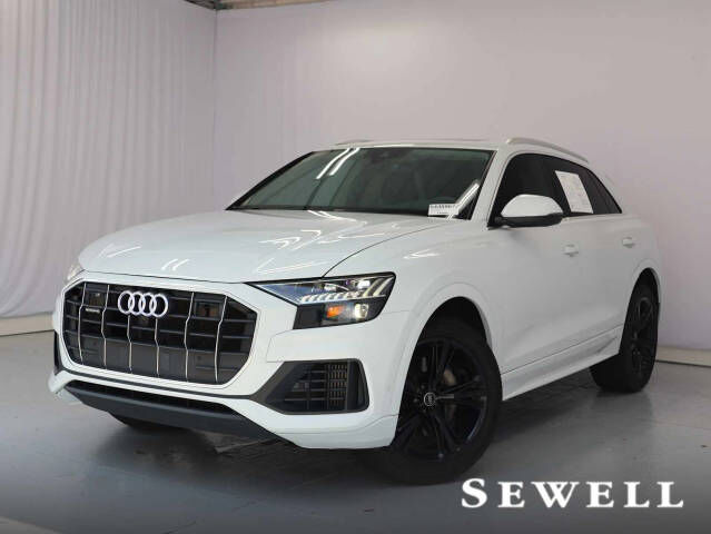 2023 AUDI Q8