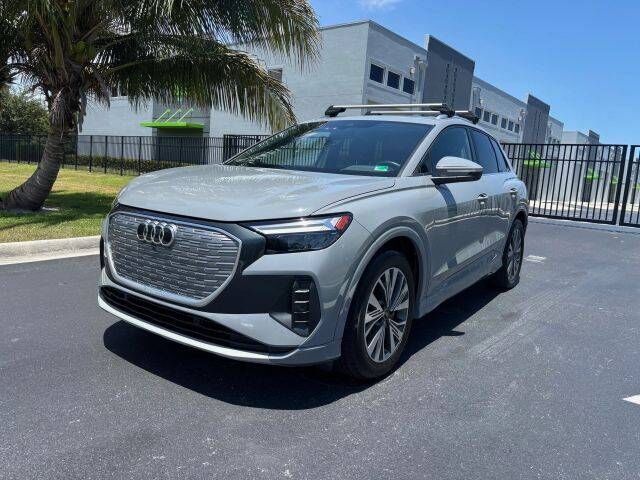 2023 AUDI Q4