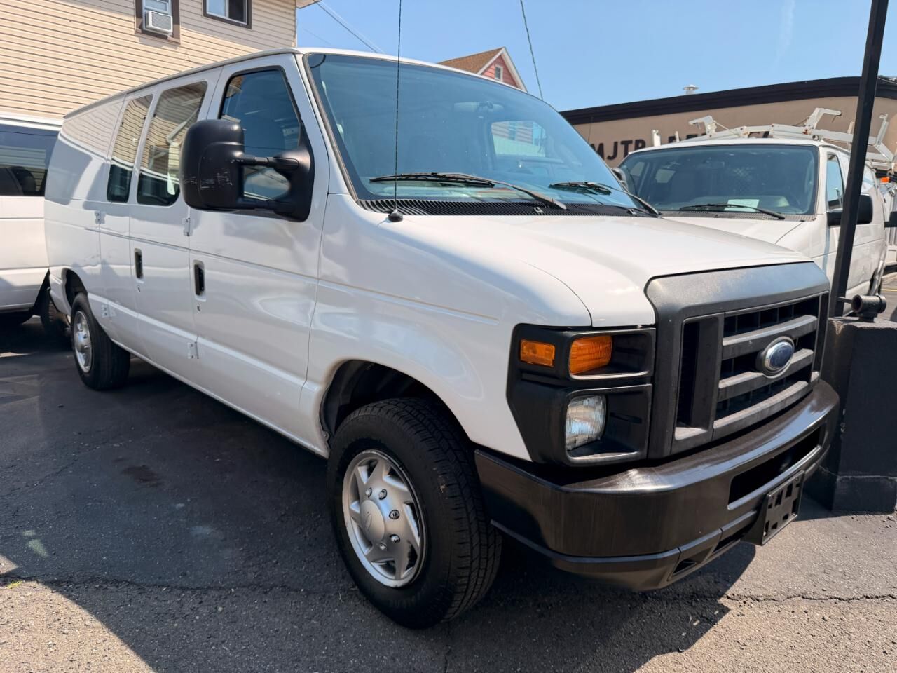 2010 FORD E-150