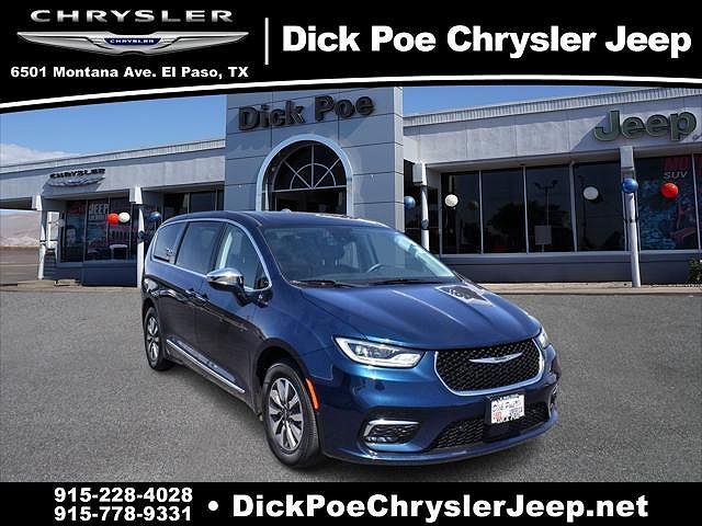 2022 CHRYSLER Pacifica