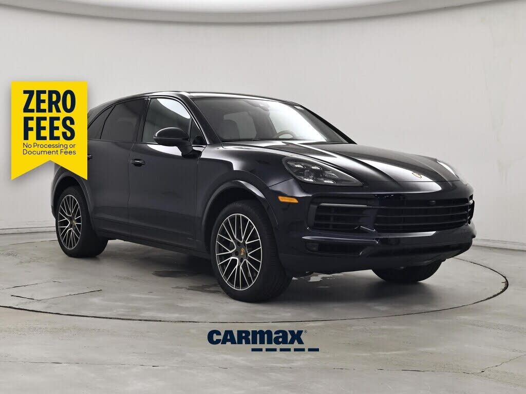 2022 PORSCHE Cayenne