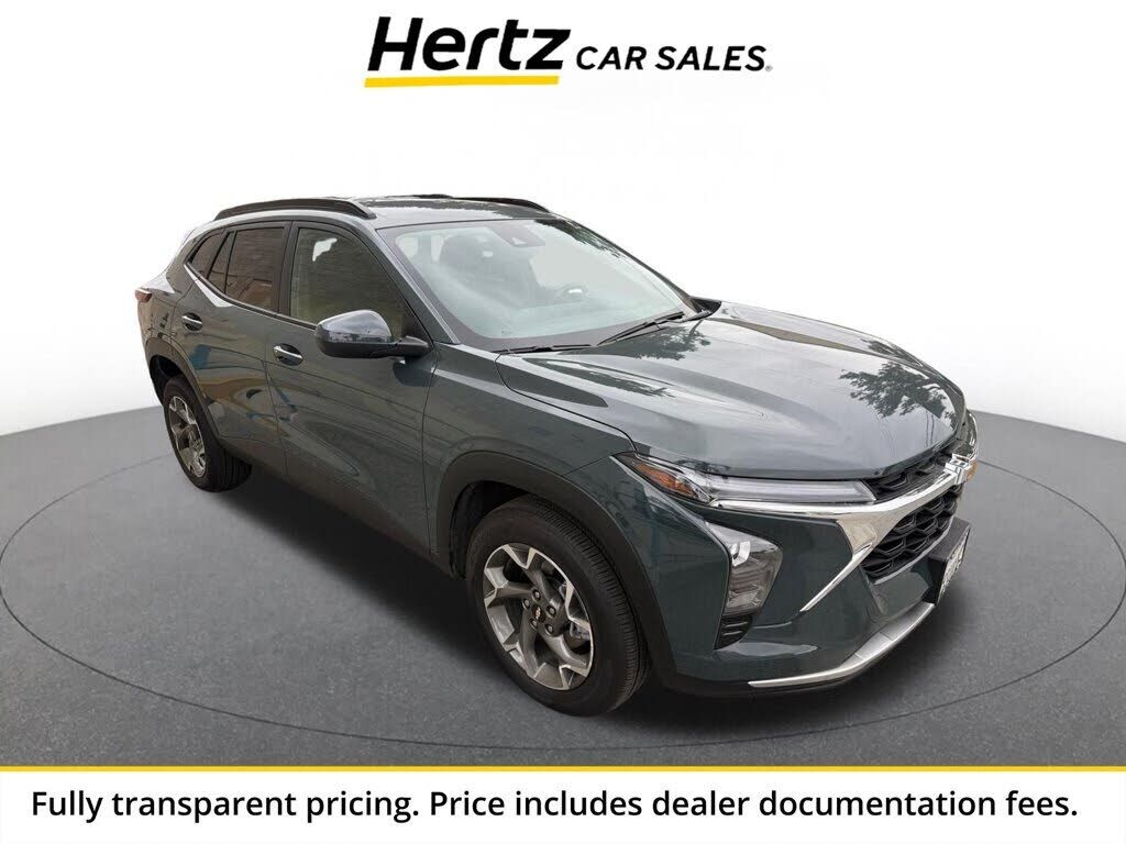 2025 CHEVROLET Trax