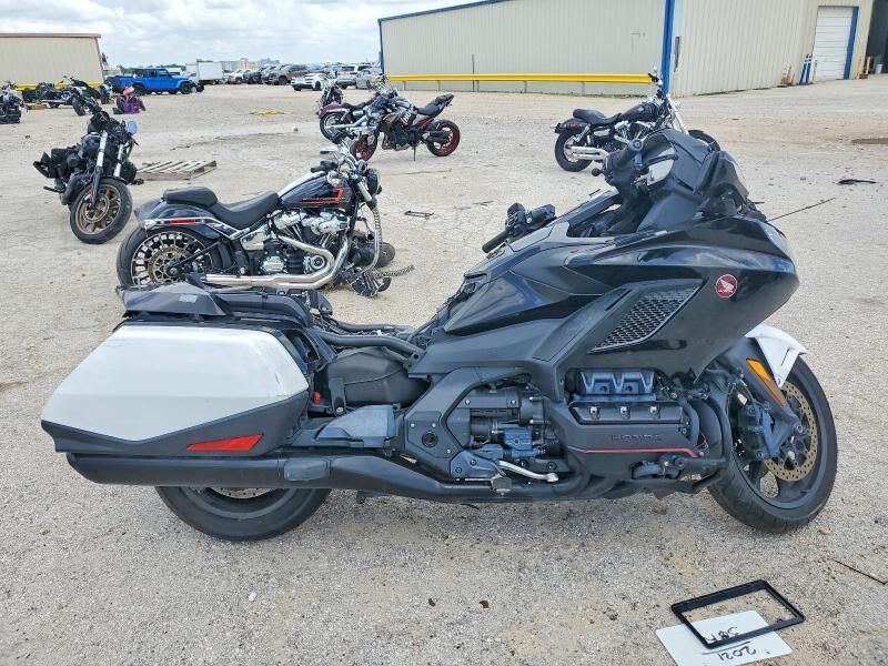 2021 HONDA GL1800
