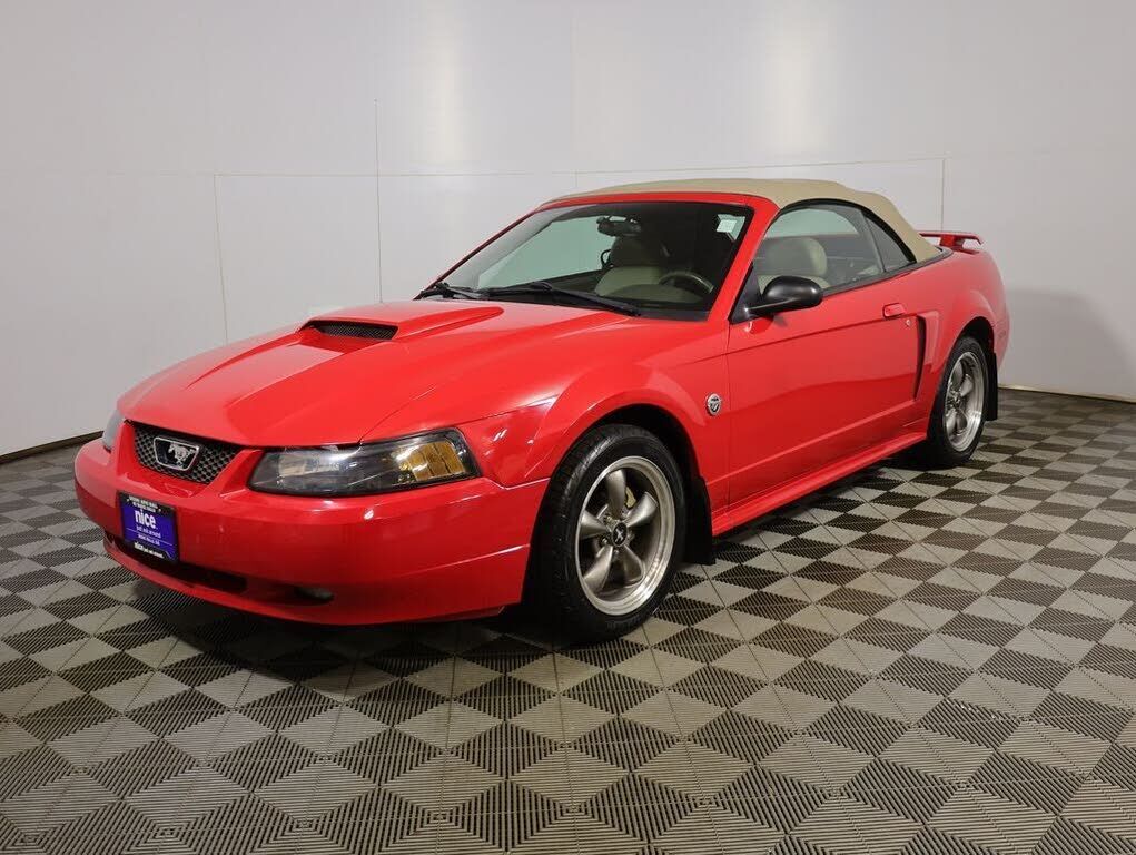 2004 FORD Mustang