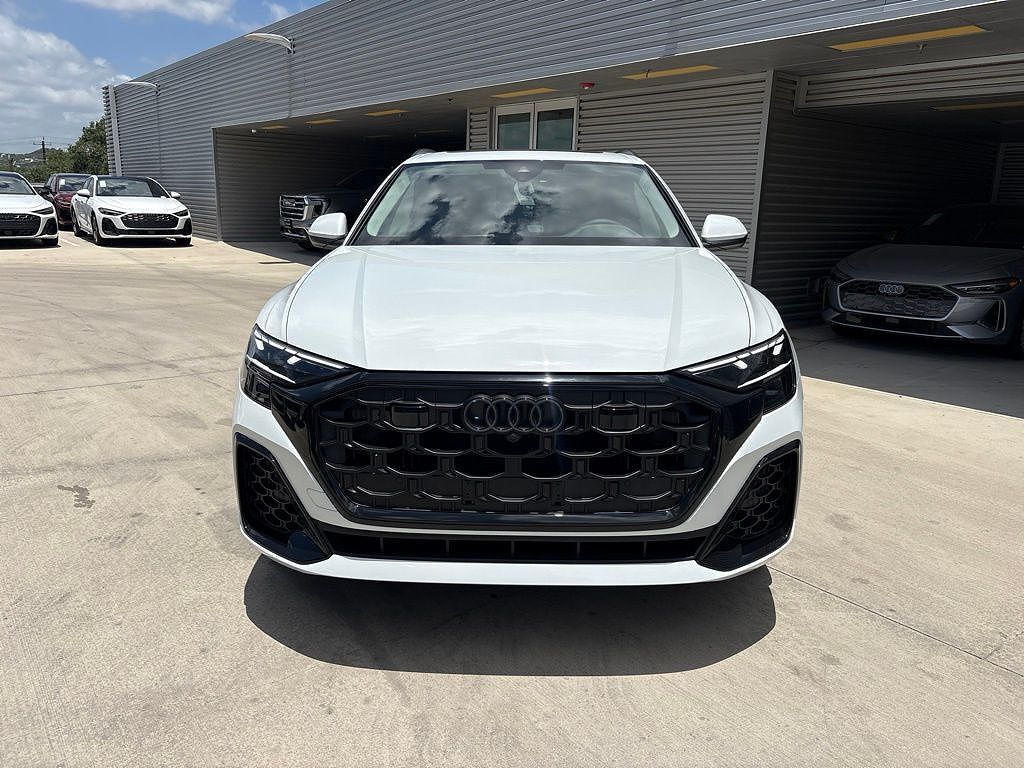 2026 Audi Q8
