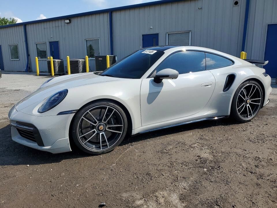 2022 PORSCHE 911