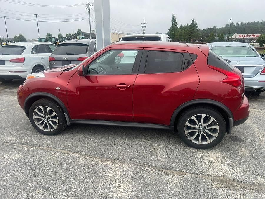2011 NISSAN Juke