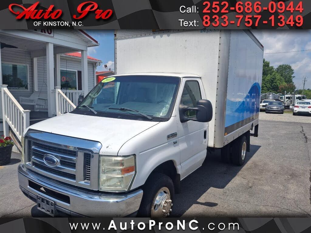 2011 FORD E-350