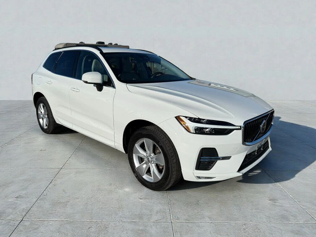2022 VOLVO XC60