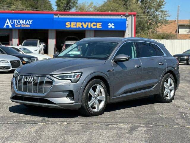 2019 AUDI e-tron