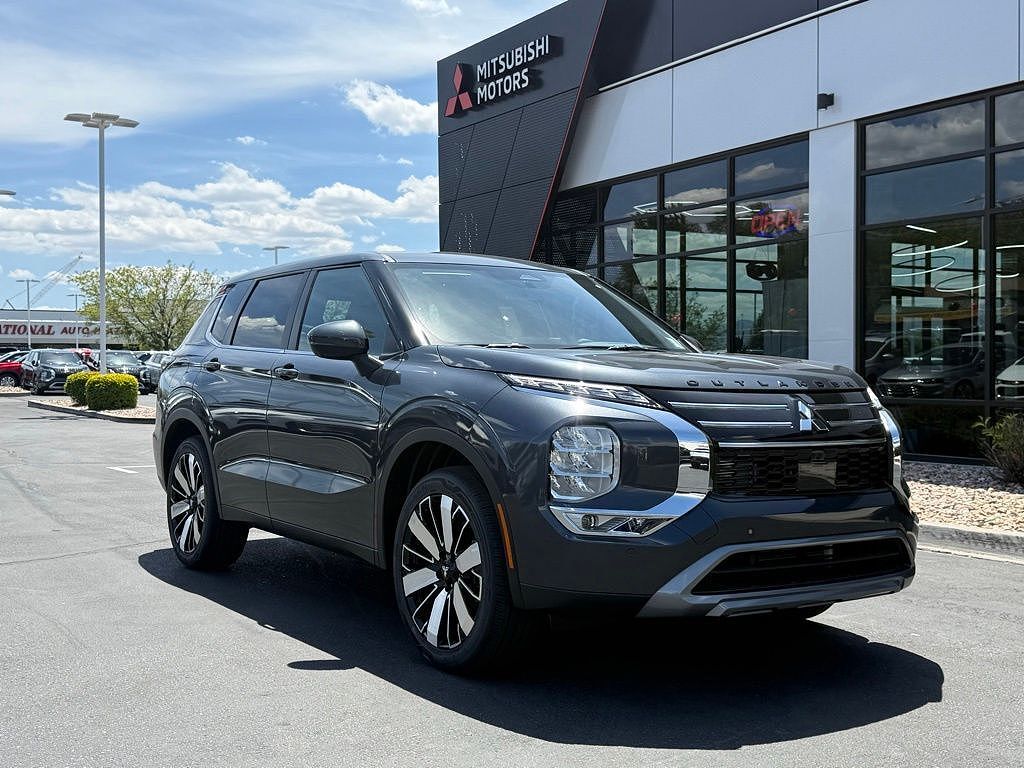 2026 MITSUBISHI Outlander