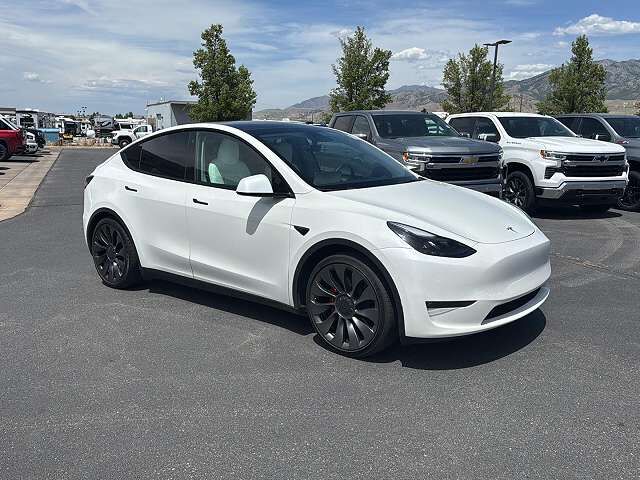 2023 TESLA Model Y