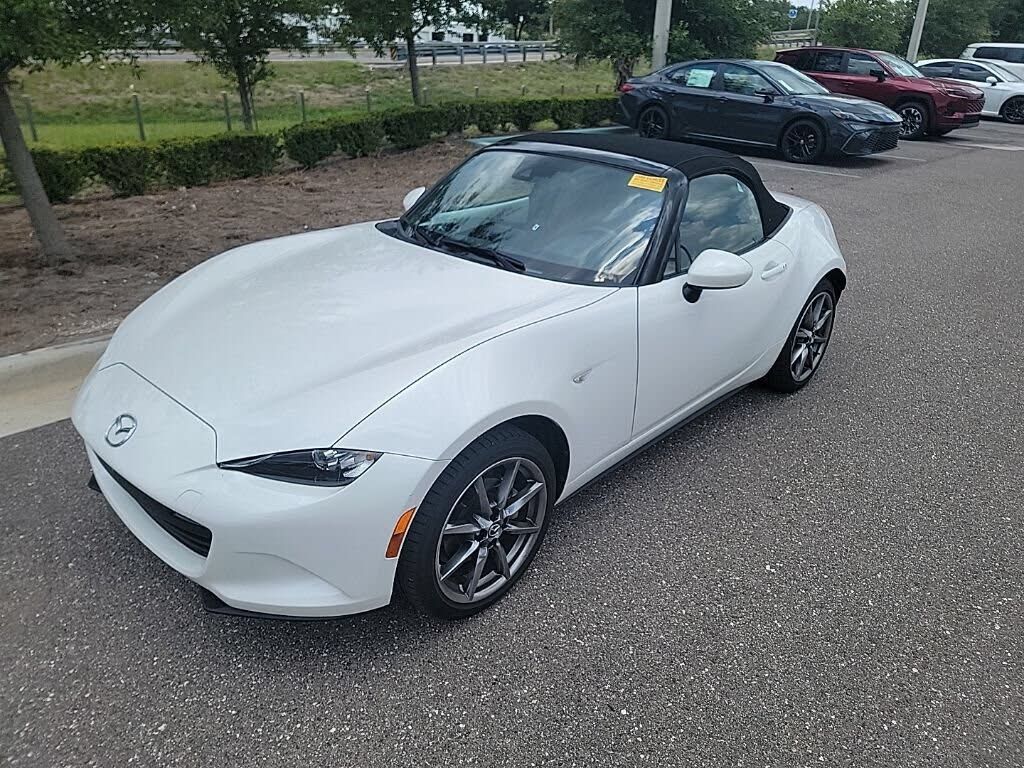 2023 MAZDA MX-5