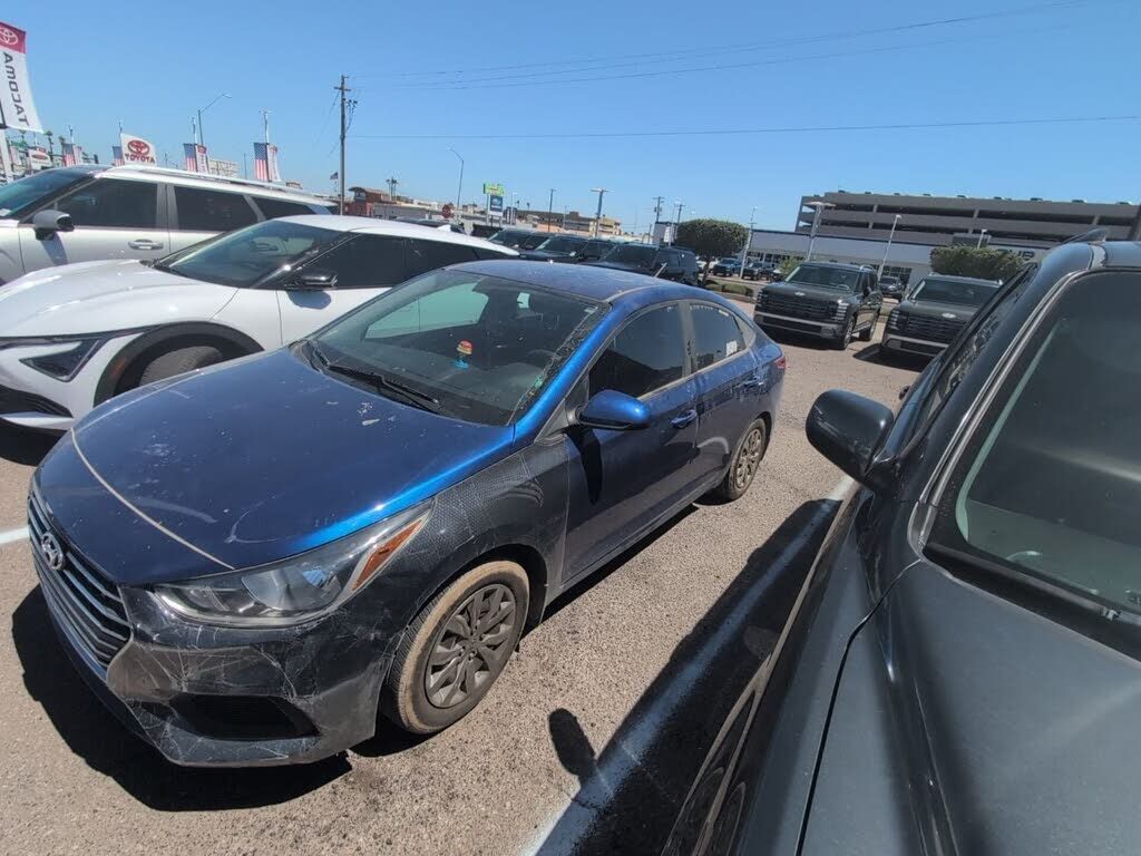 2022 HYUNDAI Accent