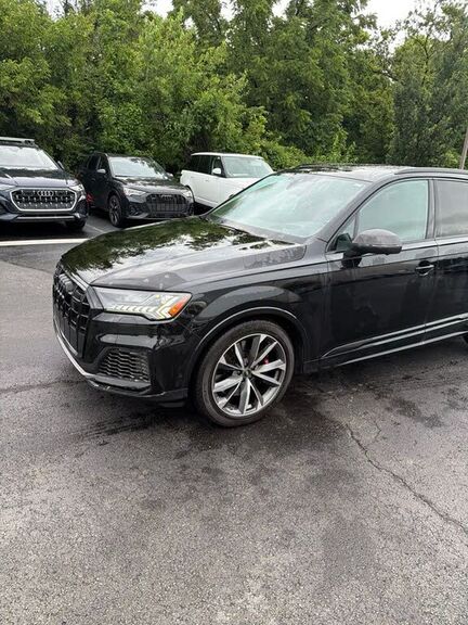 2023 Audi SQ7