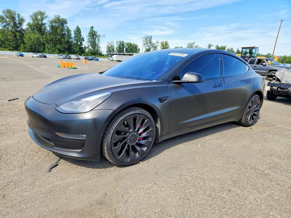 2022 TESLA Model 3