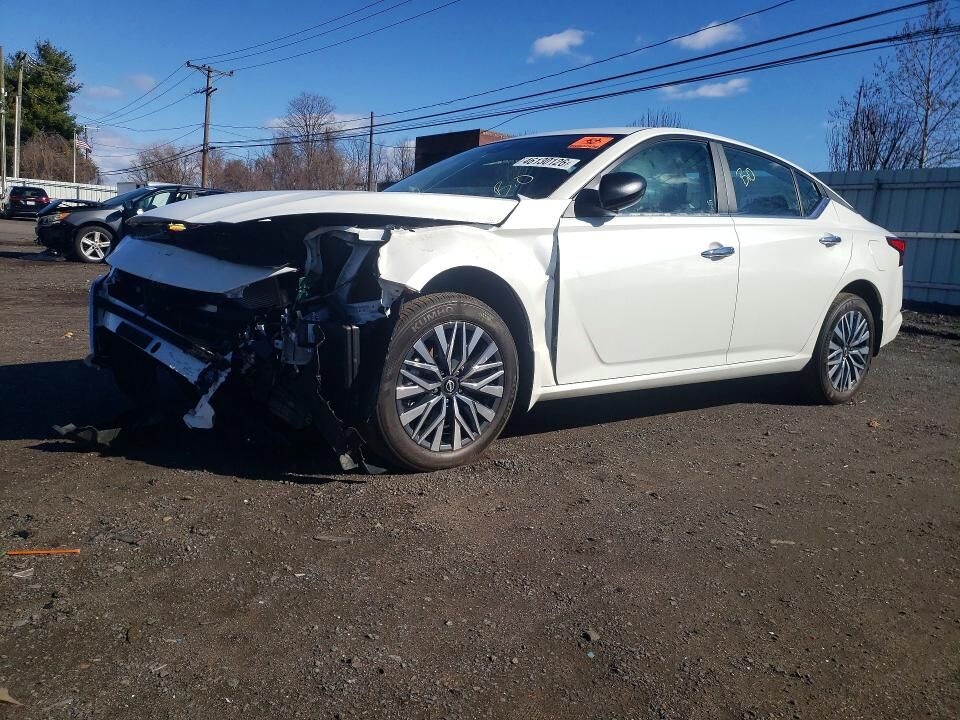 2025 NISSAN Altima