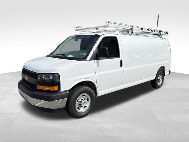 2026 CHEVROLET Express