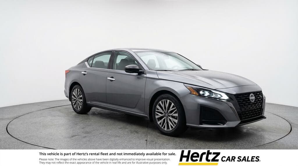 2025 NISSAN Altima