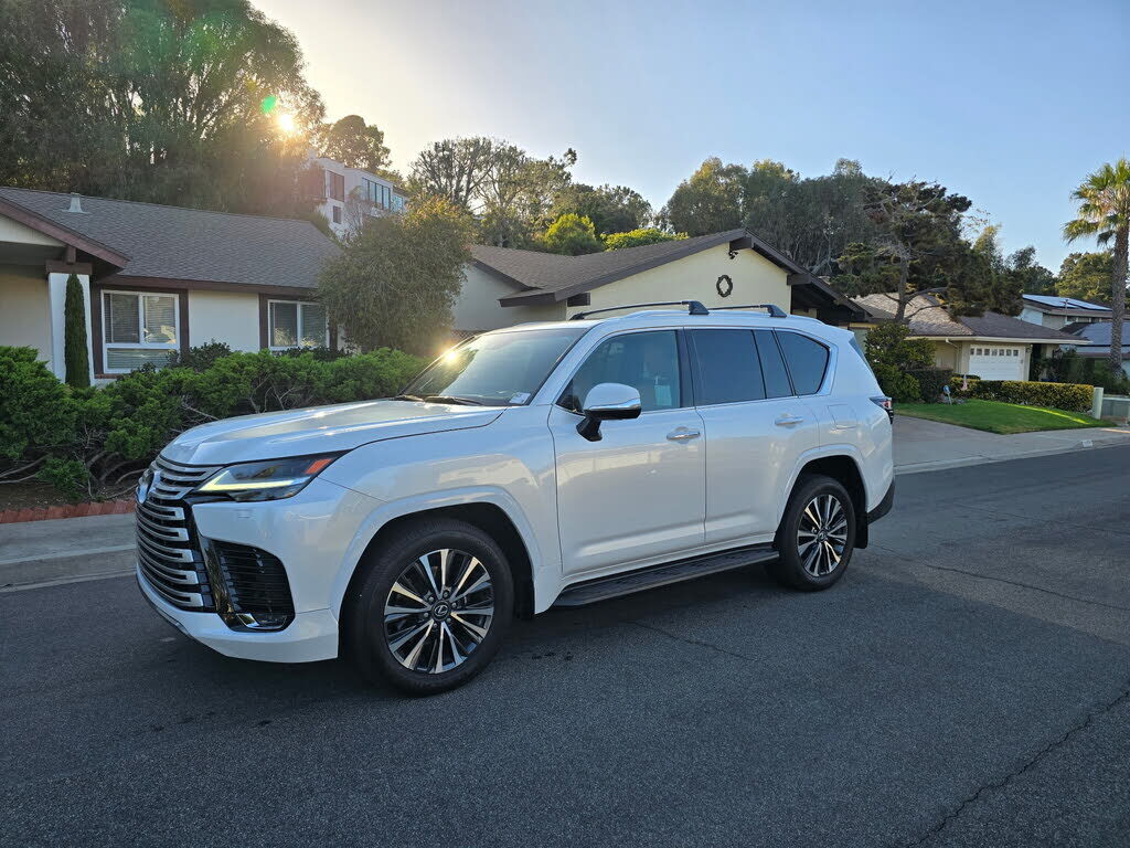 2024 LEXUS LX