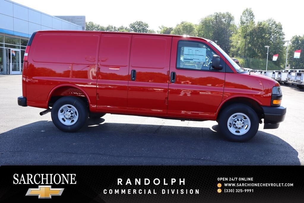2026 CHEVROLET Express