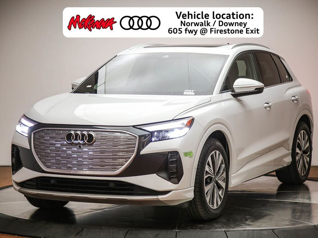 2023 AUDI Q4