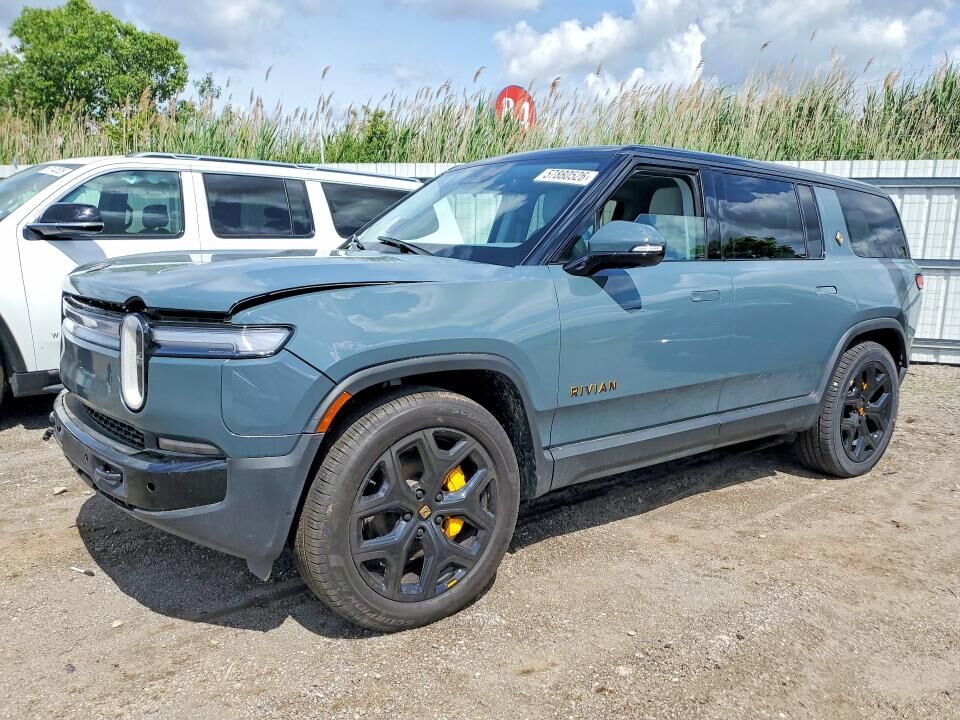 2025 RIVIAN R1S