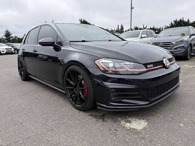 2020 VOLKSWAGEN Golf GTI