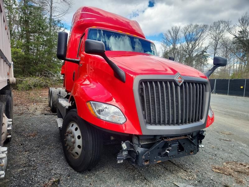 2022 INTERNATIONAL LT625